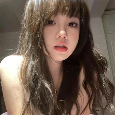 爱长颈鹿的女人